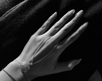 Large ornament hand chain
